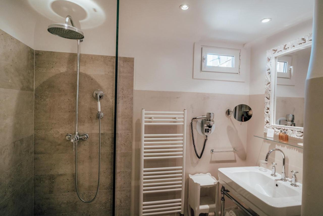 Hotel Ermitage De L'oasis & - Cannes 4*