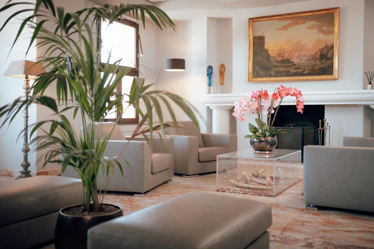 Hotel Ermitage De L'oasis & - Cannes