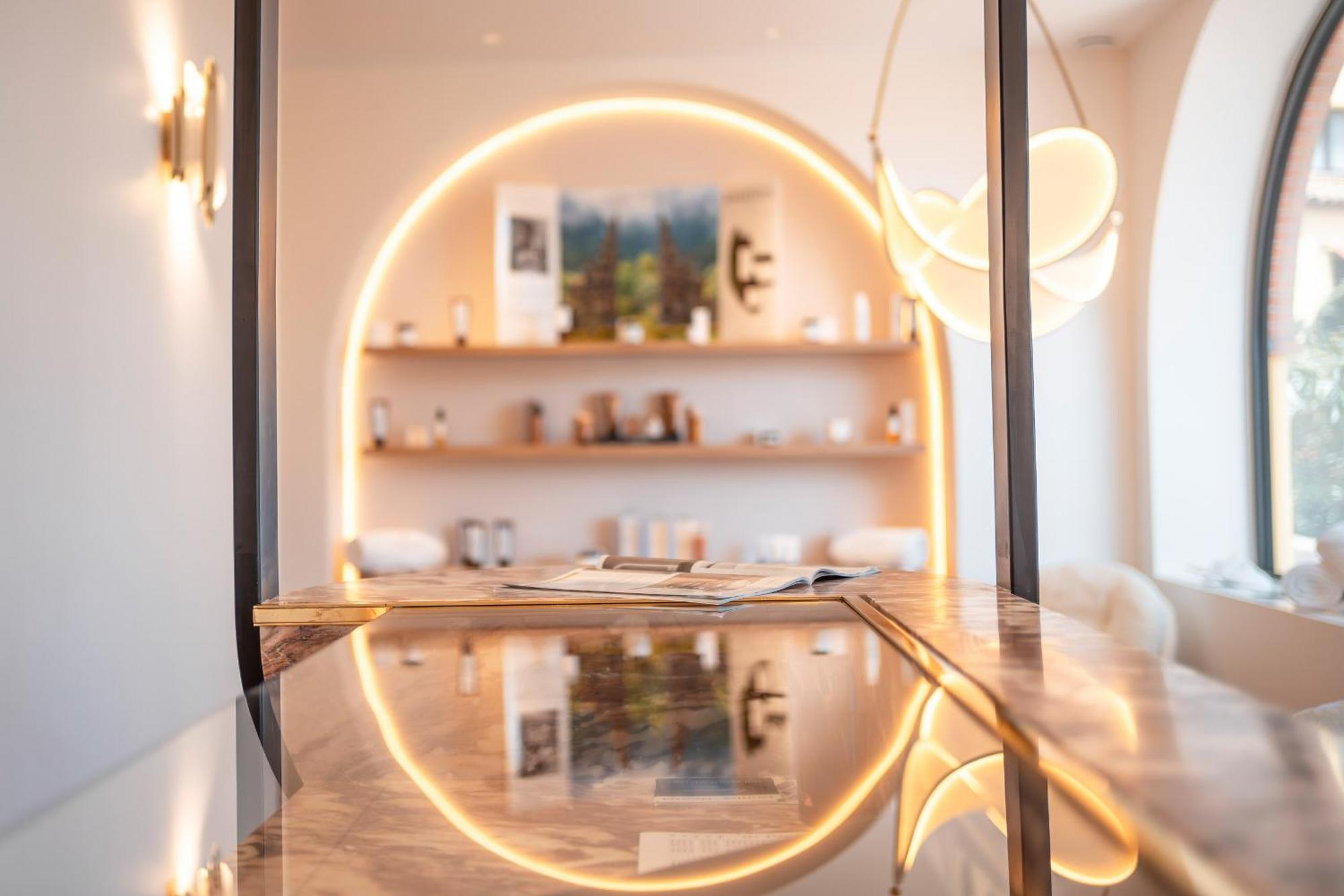 Ermitage De L'oasis & - Cannes Hotel 4*