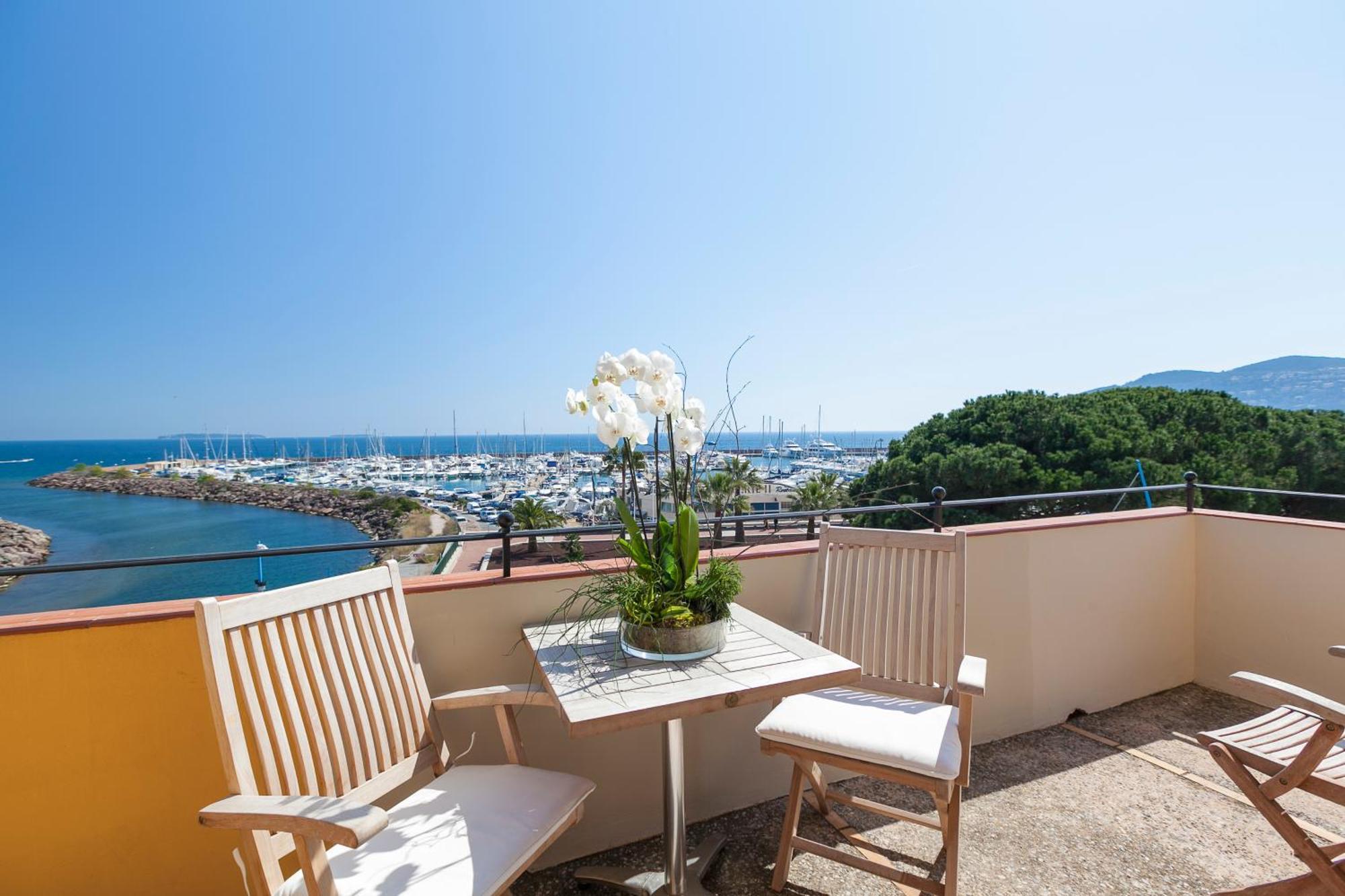 Ermitage De L'oasis & - Cannes Hotel 4*